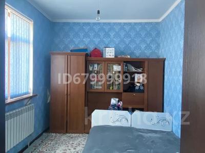 Продажа домов и дачи в Шымкенте: Отдельный дом · 4 комнаты · 160 м² · 8 сот., мкр Бозарык 118 — Уста Мухамад за 45 млн 〒 Отдельный дом · 4 комнаты · 160 м² · 8 сот., мкр Бозарык 118 — Уста Мухамад за 45 млн 〒 в Шымкенте, Абайский р-н
