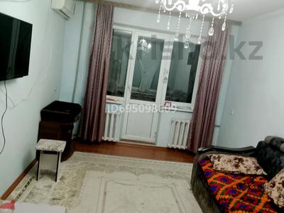 1-комнатная квартира, 40 м², 2/4 этаж, Сайрам 1/3 за 13.2 млн 〒 в Шымкенте, Енбекшинский р-н