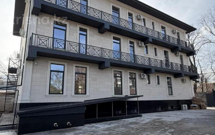 Еркін, кеңселер, медорталықтар мен дәріханалар, білім орталықтары, кабинеттер және жұмыс орындары, студиялар · 1200 м², бағасы: 12 млн ₸ в Алматы, Медеуский р-н — фото 24