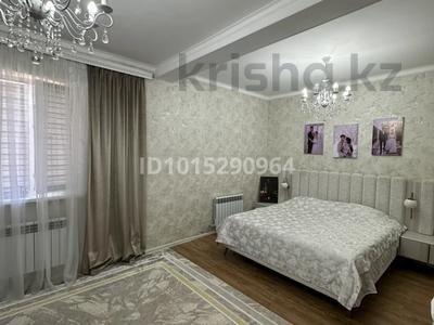 Жеке үй · 4 бөлме · 250 м² · 10 жүзд., Магжан жумабаев 10 — Байауыл 3-10, бағасы: 35 млн ₸ в Жанаозен