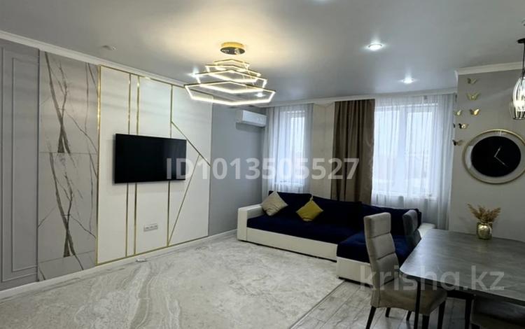 3-бөлмелі пәтер · 90 м² · 3/6 қабат, Абая 57/2, бағасы: 55 млн ₸ в Уральске, мкр Школьник — фото 2