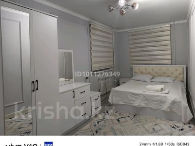 2-комнатная квартира · 60 м² · 2/5 этаж, Аибергенова 7 — Шымкент Plaza за 17 000 ₸ в Аль-Фарабийский р-н