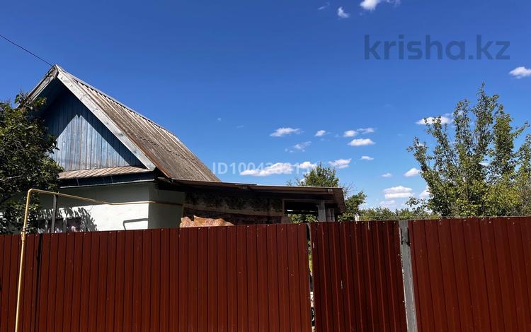 Дача · 2 комнаты · 40 м² · 9 сот., мкр 4, Коммунальник 337 — 2 дачная налево за 4.5 млн ₸ в Уральске — фото 2