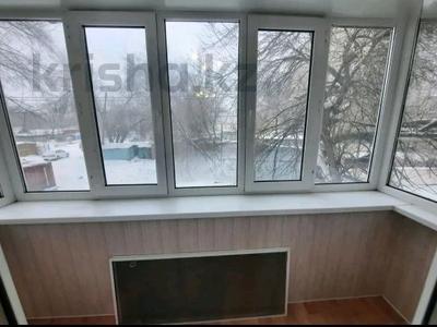 2-комнатная квартира · 44.4 м² · 2/5 этаж, Абая за 15.5 млн 〒 в Уральске, мкр Школьник