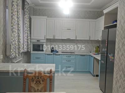 4-комнатная квартира · 120 м² · 7/20 этаж, мкр Юго-Восток, Мкр Юго-Восток. Камали Дуйсенбекова 44/2 — Камали Дуйсенбекова 44/2 за 400 000 ₸ в Караганде, Казыбек би р-н