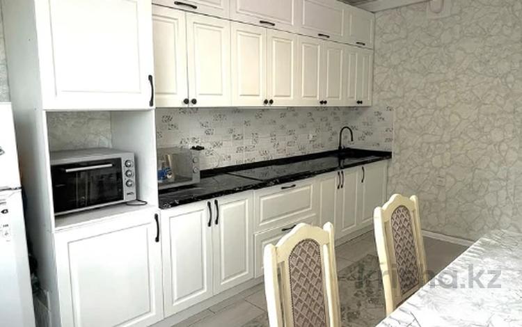 2-комнатная квартира · 60 м² · 3/10 этаж, Толе би 285/8 к1, 285/8 к2, 285/8 к3, 285/8 к4, 285/8 к5, 285/8 к6, 285/8 к7, 285/8 к8, 285/8 к9, 285/8 к10, 285/8 к11 за 43 млн ₸ в Алматы, Ауэзовский р-н — фото 2