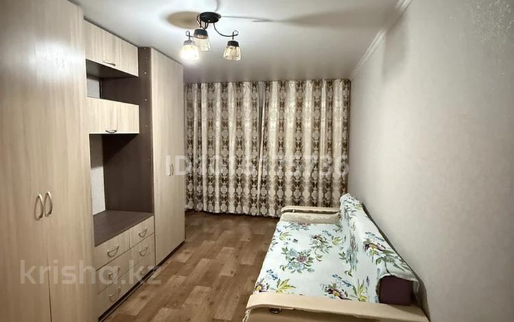 1-комнатная квартира · 32 м² · 4/5 этаж, Майкудук, 15й микрорайон 8 за 85 000 ₸ в Караганде, Алихана Бокейханова р-н — фото 2