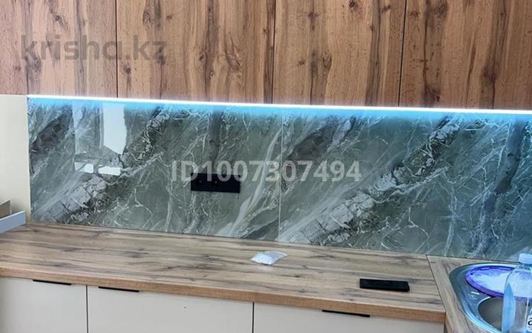 3-бөлмелі пәтер · 97 м² · 6/7 қабат, Касыма Шарипова 206/8, бағасы: 400 000 〒 в Алматы, Алатауский р-н — фото 2