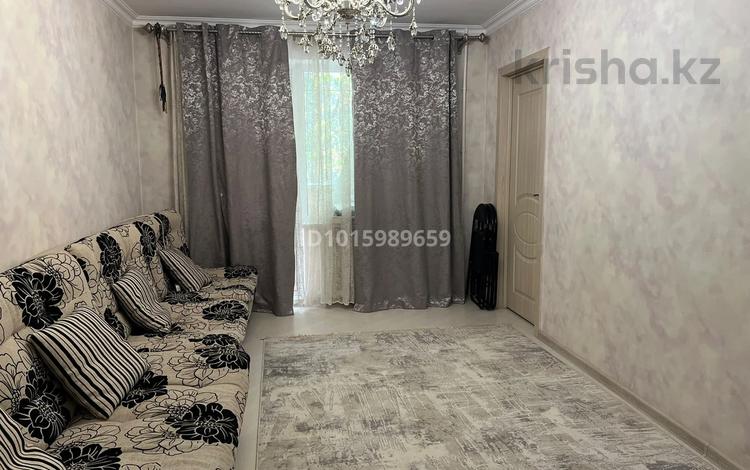 2-комнатная квартира · 43 м² · 2/5 этаж, мкр №11 30 за 35 млн ₸ в Алматы, Ауэзовский р-н — фото 2