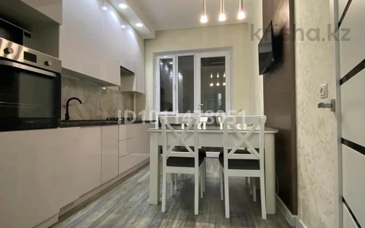 2-бөлмелі пәтер · 57.5 м² · 4/10 қабат, 18-й микрорайон 78а, бағасы: 33 млн ₸ в Шымкенте, Енбекшинский р-н — фото 2