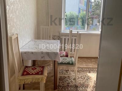 4-бөлмелі пәтер · 100 м² · 2/5 қабат, Республика 39/4 — Гимназия им Аубакирова, бағасы: 29 млн 〒 в Темиртау