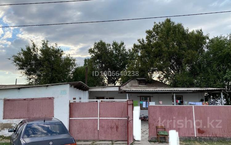 Отдельный дом · 5 комнат · 120 м² · 10 сот., Локомотивная 32 — Район залинии за 15 млн ₸ в Таразе — фото 2