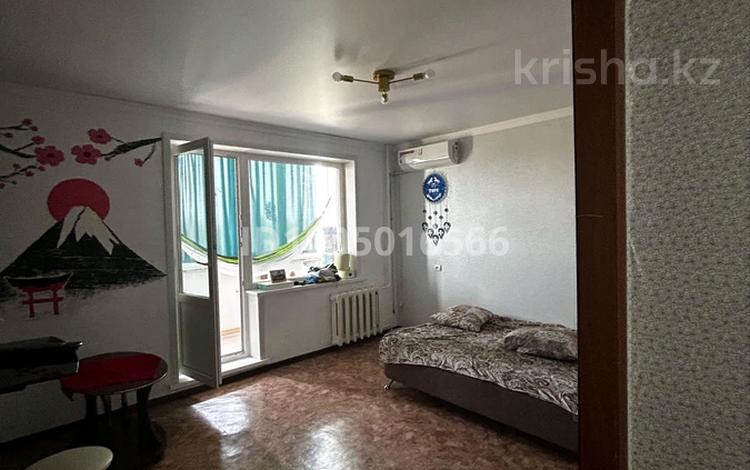 3-комнатная квартира · 63 м² · 4/9 этаж, 4 микрорайон 31 — Сырыма Датова за 18.7 млн 〒 в Аксае — фото 2