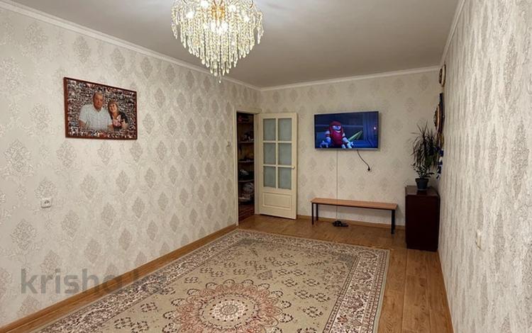 3-комнатная квартира · 63.6 м² · 4/9 этаж, мкр Северо-Восток 23 за 20.9 млн ₸ в Уральске — фото 2