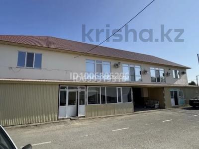 Отдельный дом · 4 комнаты · 400 м², Буденного за ~ 1.1 млн 〒 в Аксае