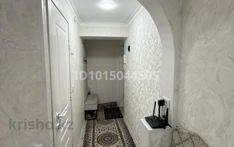 1-бөлмелі пәтер · 60 м² · 2/5 қабат, Ғарышкерлер 1, бағасы: 11 млн ₸ в Жезказгане — фото 2