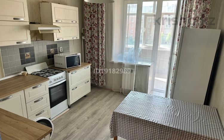 2-бөлмелі пәтер · 70 м² · 3/6 қабат, Назарбаева 207, бағасы: 210 000 ₸ в Костанае — фото 18