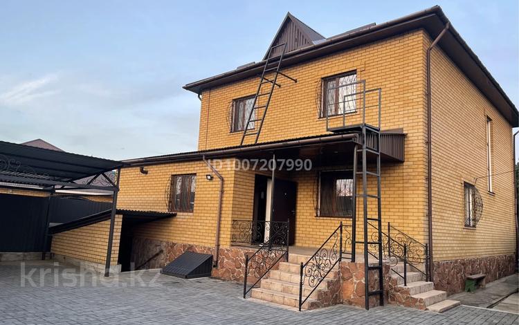 Дом · 5 комнат · 242 м², Торайгырова за 60 000 ₸ в Семее — фото 10