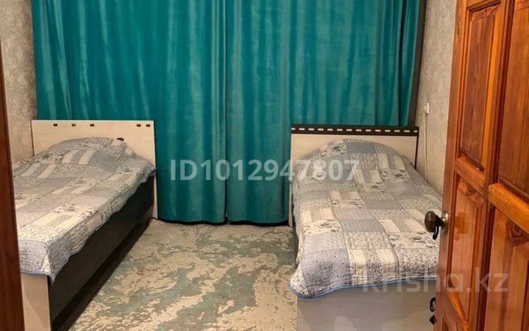3-комнатная квартира · 62 м² · 1/5 этаж, синицына 7 за 20 млн ₸ в Семее — фото 2