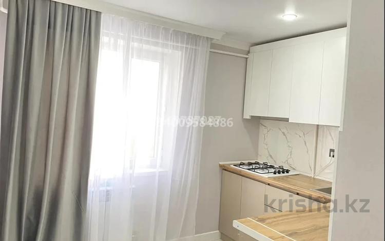 2-комнатная квартира · 37.5 м² · 3/5 этаж, 3 микрорайон (Самал) 14 за 12 млн ₸ в Жанаозен — фото 2