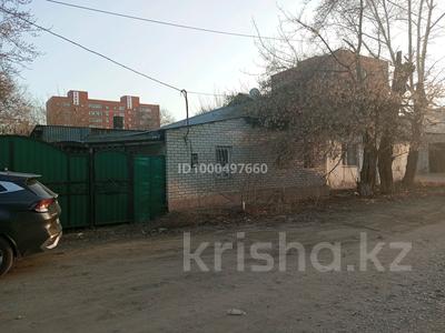 Отдельный дом · 9 комнат · 250 м² · 10 сот., Гагарина 91 — 31 школа за 150 млн 〒 в Семее