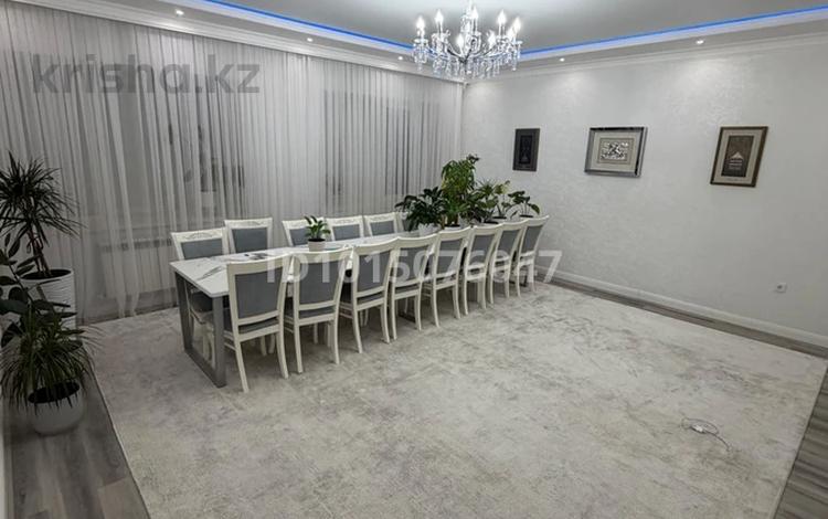 3-бөлмелі пәтер · 109 м² · 4/5 қабат, Алтын орда ш/а., Молдагулова 64/1, бағасы: 39 млн ₸ в Актобе, мкр. Алтын орда — фото 2