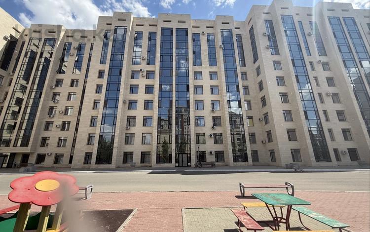 2-бөлмелі пәтер · 62 м² · 6/9 қабат, Керей Жанибек хандары 16, бағасы: 40.5 млн ₸ в Астане, Есильский р-н — фото 33