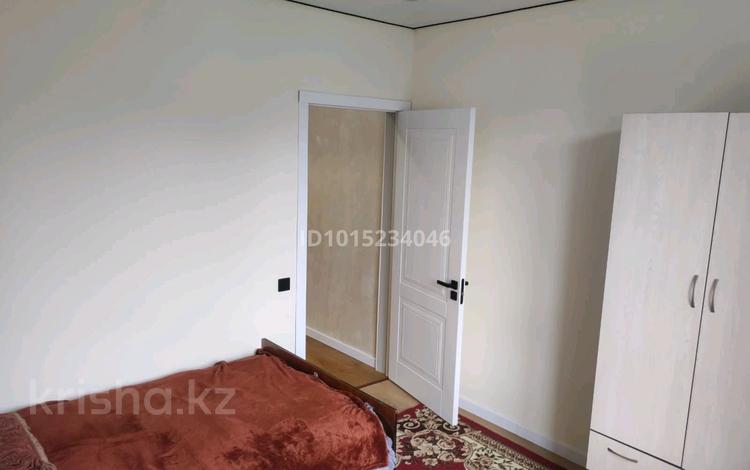 2-бөлмелі пәтер · 50 м² · 1/9 қабат, Райымбек батыра 161Б, бағасы: 260 000 ₸ в  — фото 2