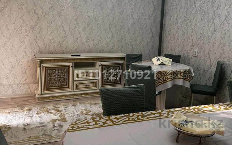 2-бөлмелі пәтер · 70 м² · 3/9 қабат, мкр Шымсити — Школа 135, бағасы: 150 000 ₸ в Шымкенте, Абайский р-н — фото 2
