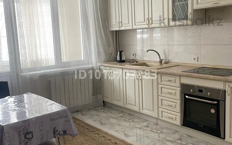 1-бөлмелі пәтер · 48 м² · 1/5 қабат, мкр Аксай-2 — Елемесова, бағасы: 200 000 ₸ в Алматы, Ауэзовский р-н — фото 2