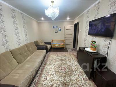 2-комнатная квартира · 43 м² · 1/5 этаж, мкр Юго-Восток, Мкр Юго-Восток, пр. СТРОИТЕЛЕЙ 29 — Пр. Строителей 29 за 17 млн ₸ в Караганде, Казыбек би р-н