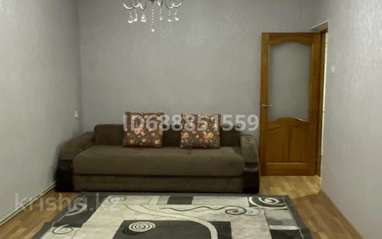 3-бөлмелі пәтер · 70 м² · 1/2 қабат, Момышулы — Вдоль улицы Момышулы, бағасы: 25 млн ₸ в Шымкенте, Туран р-н — фото 2