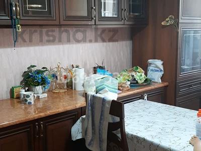 2-комнатная квартира · 62 м² · 2/5 этаж, Мкр Сырдария 10 — Смолла напротив за 22 млн 〒 в 