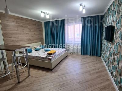 1-комнатная квартира, 36 м², 1/9 этаж посуточно, Майлина 31 за 10 000 〒 в Астане, Алматы р-н