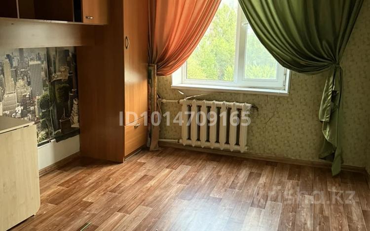 3-комнатная квартира · 70 м² · 5/5 этаж, мкр 11 99 за 170 000 ₸ в Актобе — фото 2