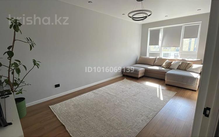 3-бөлмелі пәтер · 90 м² · 5 қабат, Райымбек батыра 169, бағасы: 68 млн ₸ в  — фото 2