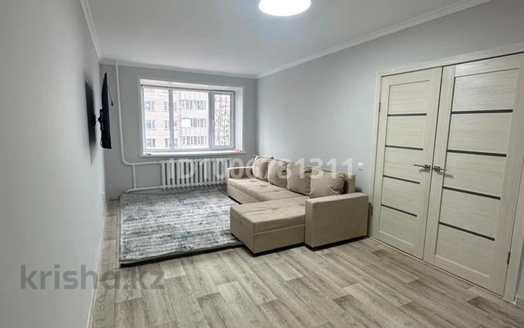 1-комнатная квартира · 41 м² · 4/10 этаж, Кенен Азербаев 6/1 за 200 000 ₸ в Астане, Сарайшык р-н — фото 2