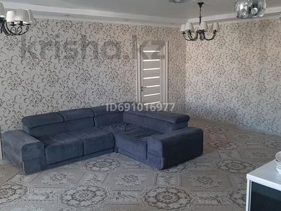 3-комнатная квартира · 86 м² · 9/10 этаж, мкр. Алтын орда, Молдагулова 58/2 — Возле ГАИ за 250 000 〒 в Актобе