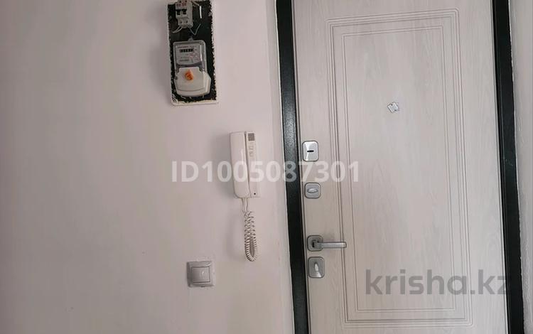 2-комнатная квартира · 77 м² · 8/9 этаж, мкр. Алмагуль, Аманшина 72 за 180 000 ₸ в Атырау — фото 2