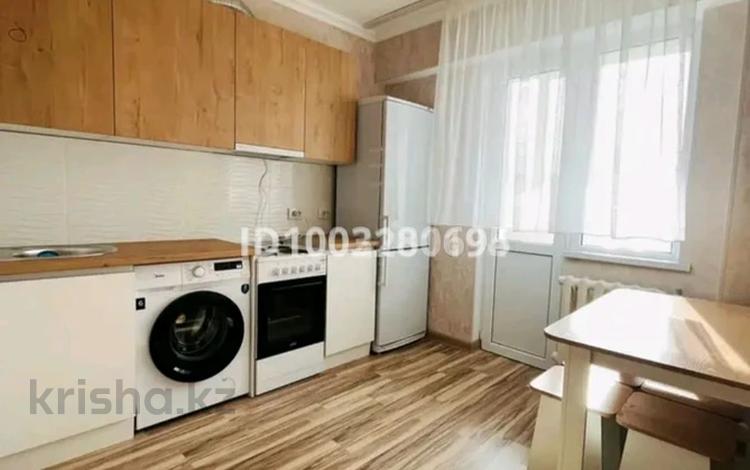 2-комнатная квартира · 57 м² · 8/12 этаж, Сыганак 18 за 270 000 ₸ в Астане, Нура р-н — фото 2