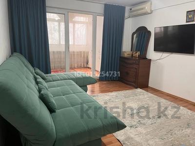 3-бөлмелі пәтер · 83 м² · 2/5 қабат, Алмагүл ш/а. 215 — Гагарина и Байкадамова, бағасы: 450 000 ₸ в Алматы, Бостандыкский р-н
