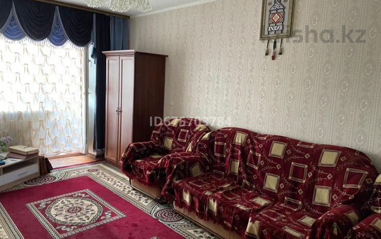 3-бөлмелі пәтер · 80 м², Аманжолова 40, бағасы: 120 000 ₸ в Уральске — фото 2