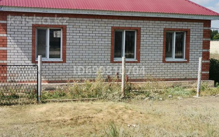 Отдельный дом · 4 комнаты · 100 м² · 35 сот., Муканова за 18 млн ₸ в Петропавловке — фото 2
