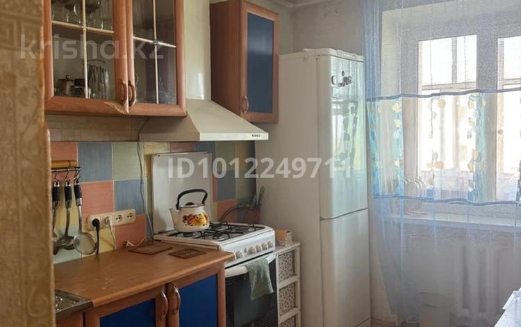 2-бөлмелі пәтер · 50 м² · 5/5 қабат, ул. Алии Молдагуловой 26, бағасы: 120 000 ₸ в Уральске — фото 2