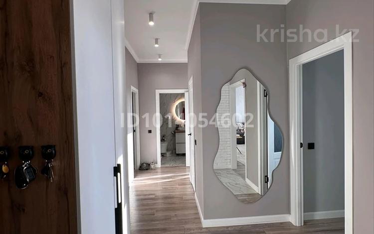 3-комнатная квартира · 76.8 м² · 17/20 этаж, мкр Юго-Восток, Камали Дюсембекова 44/2 за 35.5 млн ₸ в Караганде, Казыбек би р-н — фото 2