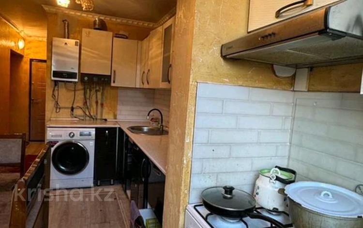 3-бөлмелі пәтер · 63 м² · 4/5 қабат, 8 микрарайон 53 — Читайте внимательно агентство недвижимости, бағасы: 150 000 ₸ в Шымкенте, Аль-Фарабийский р-н — фото 2