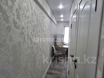 3-комнатная квартира · 58 м² · 2/5 этаж, Сабитова 24 за 15 000 ₸ в Балхаше