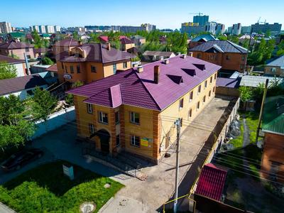 Отдельный дом • 25 комнат • 680 м² • 10 сот., Турлыбаева за 150 млн 〒 в Астане, Сарыарка р-н