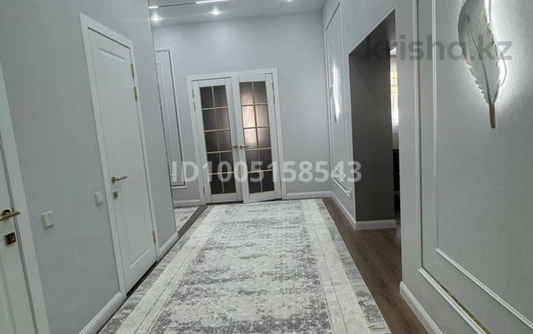 4-комнатная квартира · 155 м² · 7/8 этаж, 32А мкр за 55 млн ₸ в Актау — фото 18