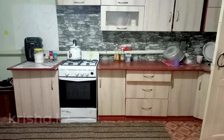 Отдельный дом · 2 комнаты · 50 м² · 6 сот., Тополинская за 12.5 млн ₸ в Уральске — фото 2
